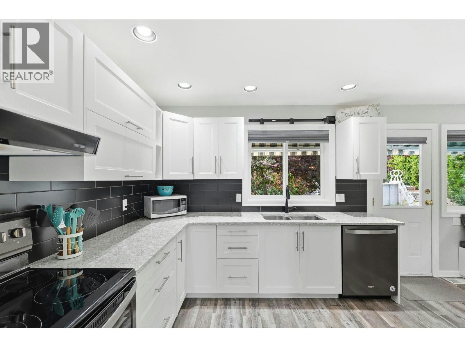 5978 Ness Court, Oliver, BC, V0H 1T0