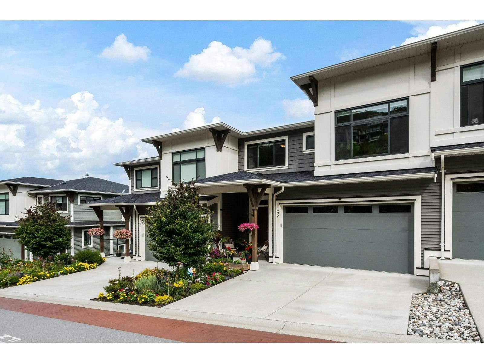 25-43575 Chilliwack Mountain Road, Chilliwack, BC, V2R 6B9