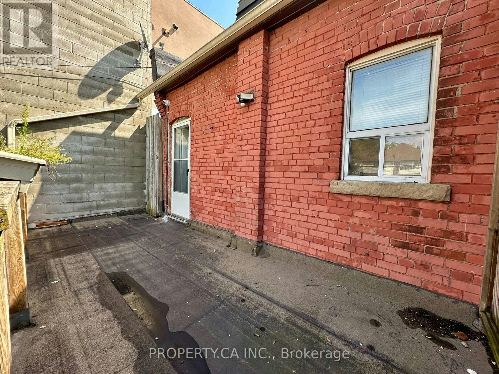 A-1854 Danforth Avenue, Toronto, ON, M4C 1J4 - 22