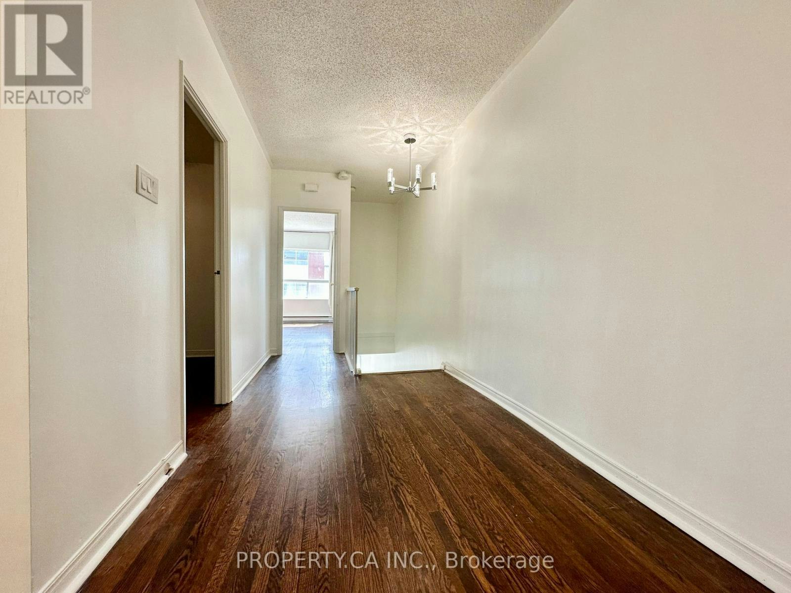 A-1854 Danforth Avenue, Toronto, ON, M4C 1J4 - 19