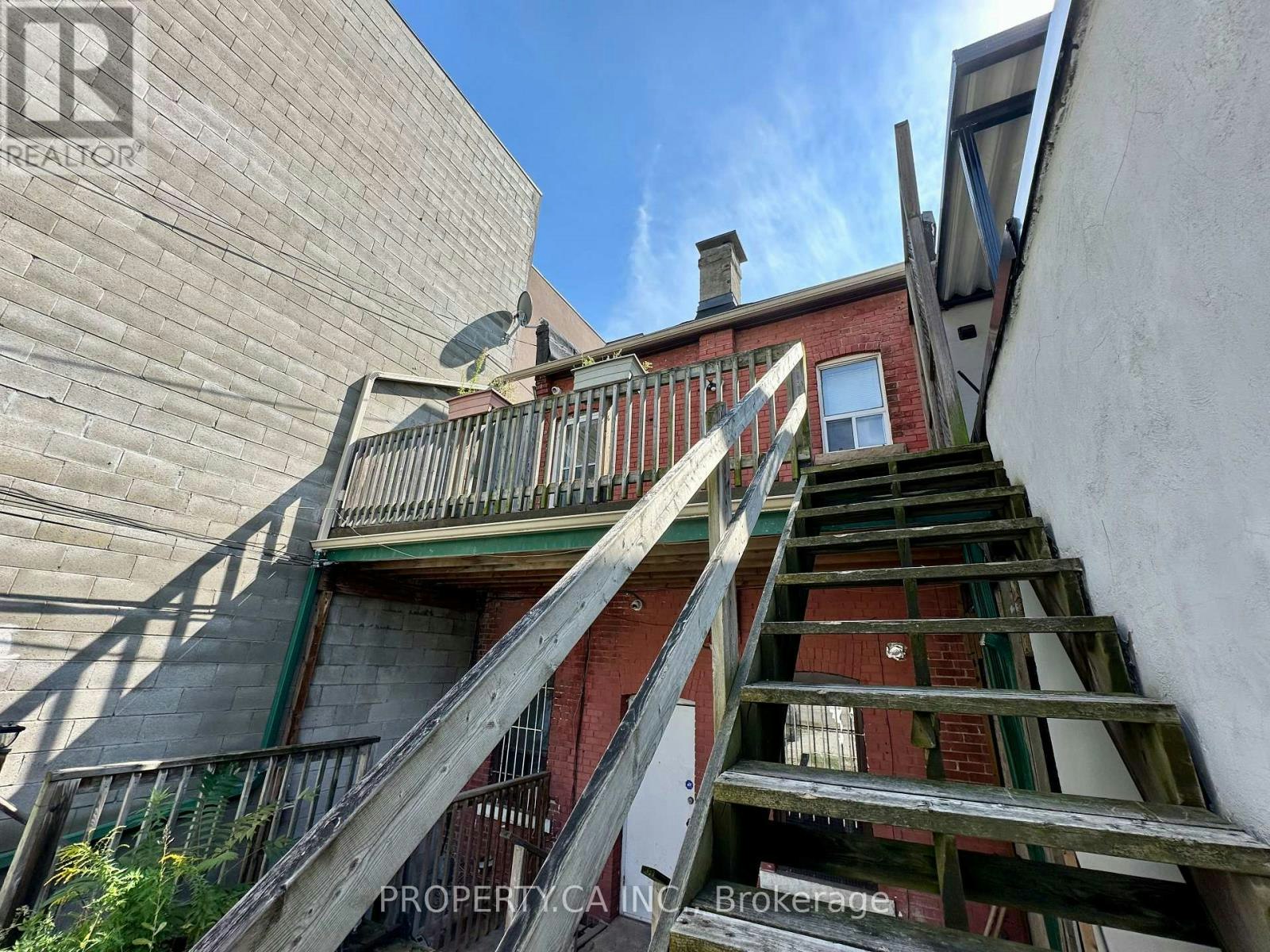 A-1854 Danforth Avenue, Toronto, ON, M4C 1J4 - 23