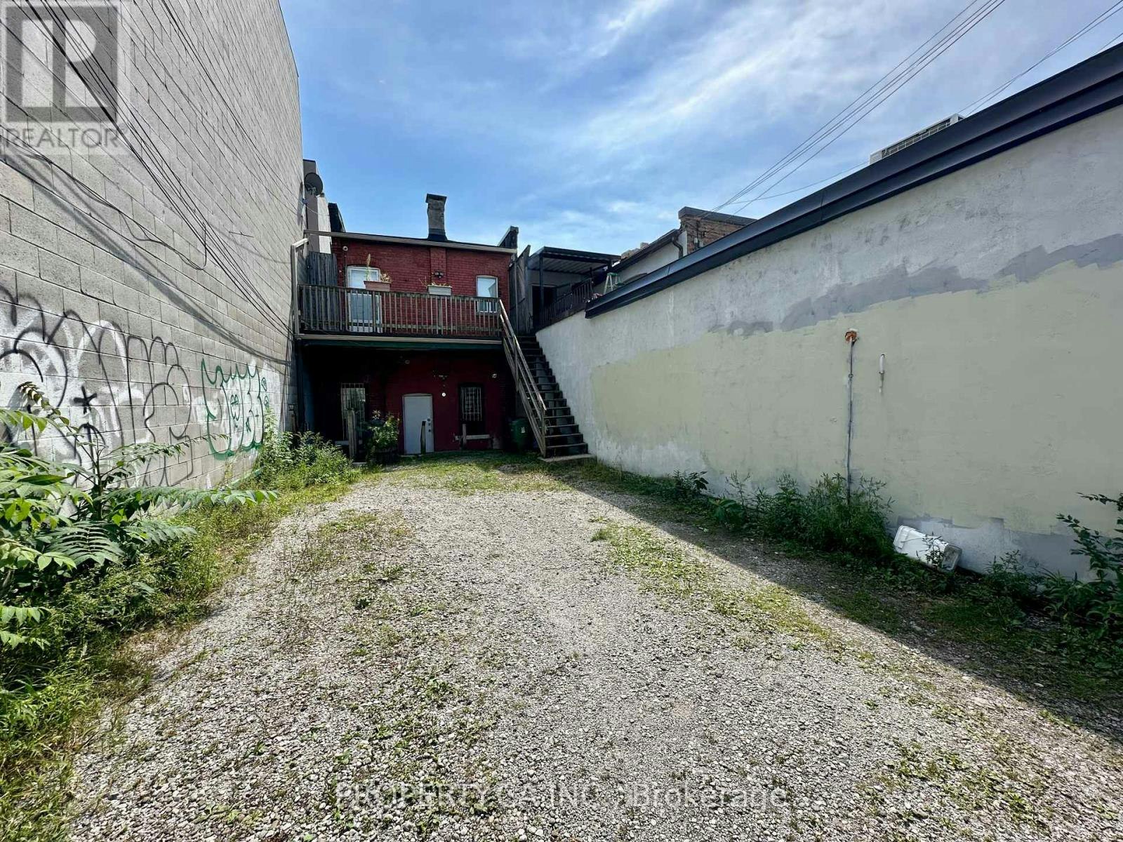 A-1854 Danforth Avenue, Toronto, ON, M4C 1J4 - 25