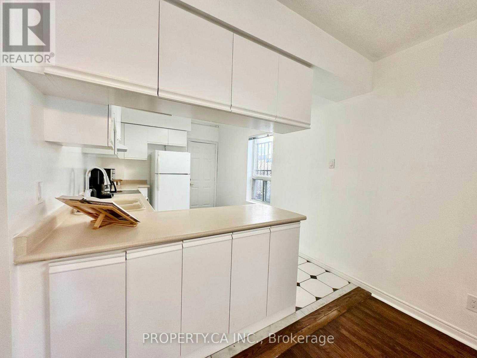 A-1854 Danforth Avenue, Toronto, ON, M4C 1J4 - 15