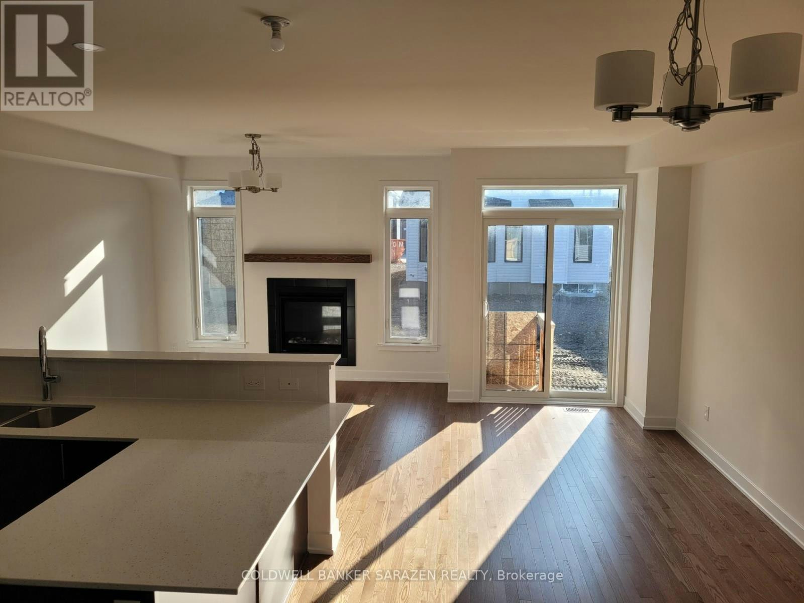 618 Rathburn Lane, Ottawa, ON, K1T 0V7 - 4