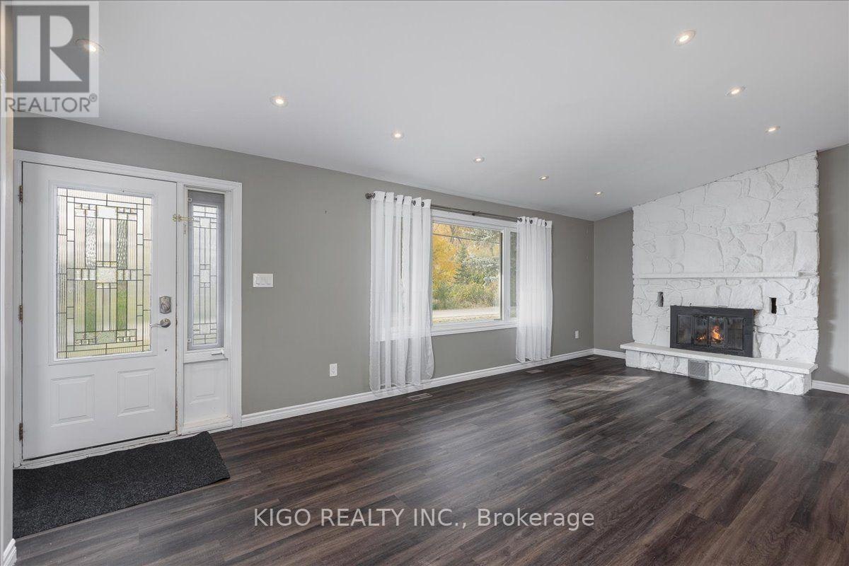 UPPER-5 Evelyn Avenue, Georgina, ON, L4P 3C8 - 11