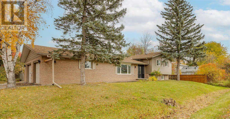 UPPER-5 Evelyn Avenue, Georgina, ON, L4P 3C8 - 5