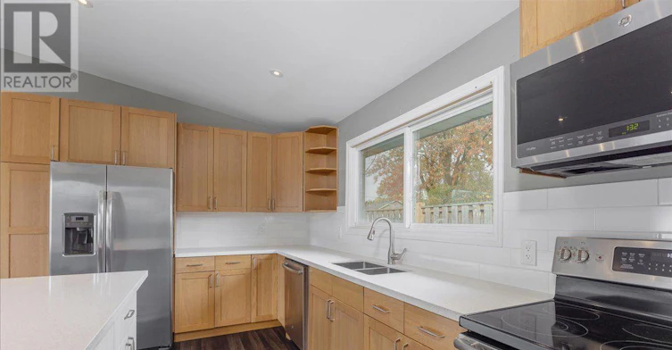 UPPER-5 Evelyn Avenue, Georgina, ON, L4P 3C8 - 15