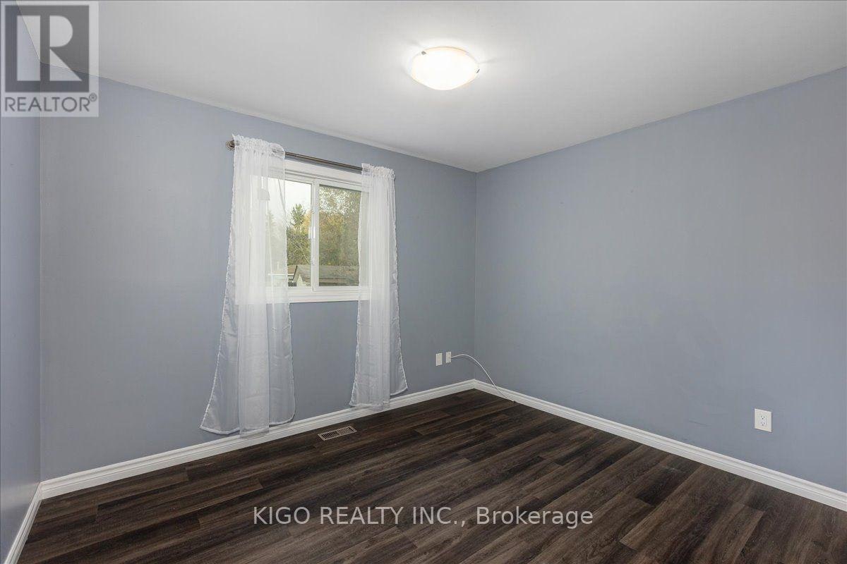 UPPER-5 Evelyn Avenue, Georgina, ON, L4P 3C8 - 21