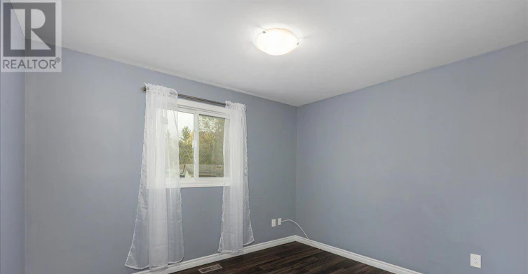 UPPER-5 Evelyn Avenue, Georgina, ON, L4P 3C8 - 21