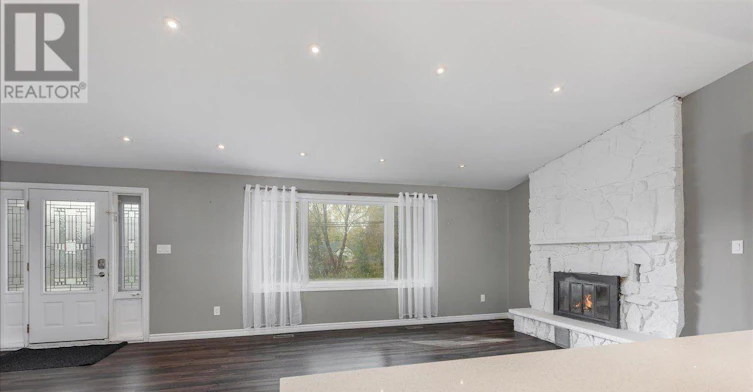 UPPER-5 Evelyn Avenue, Georgina, ON, L4P 3C8 - 16