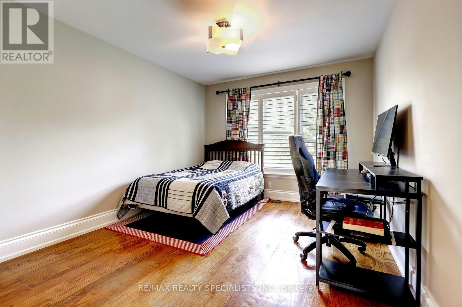 7 Fairlin Drive, Toronto, ON, M9B 4J1 - 30