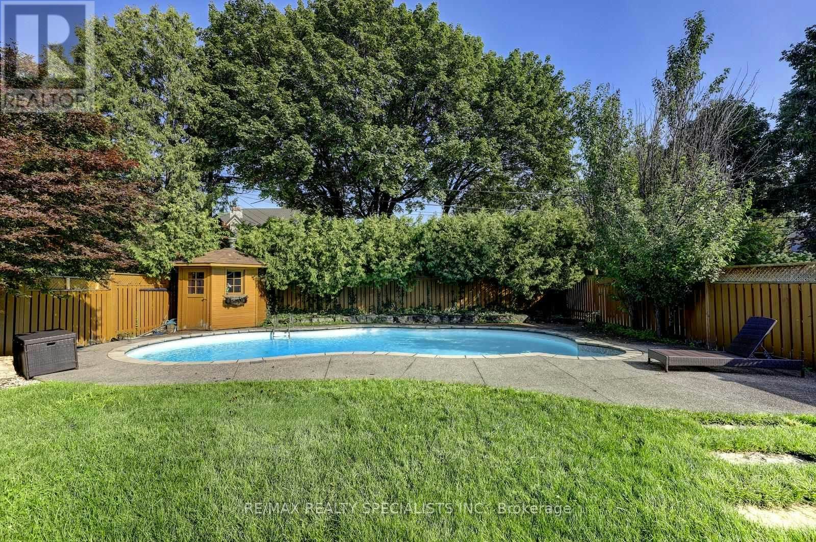 7 Fairlin Drive, Toronto, ON, M9B 4J1 - 44