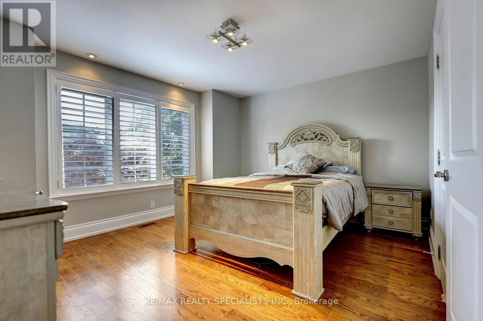 7 Fairlin Drive, Toronto, ON, M9B 4J1 - 28
