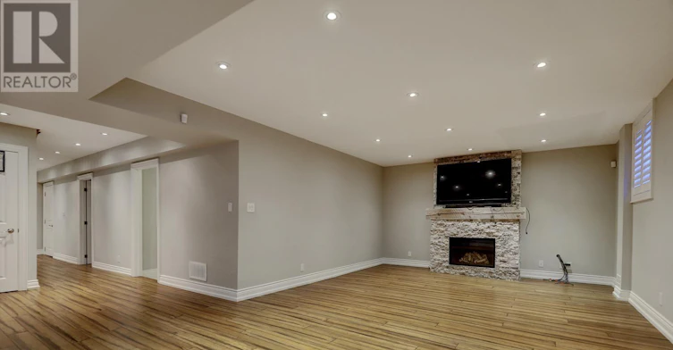 7 Fairlin Drive, Toronto, ON, M9B 4J1 - 36