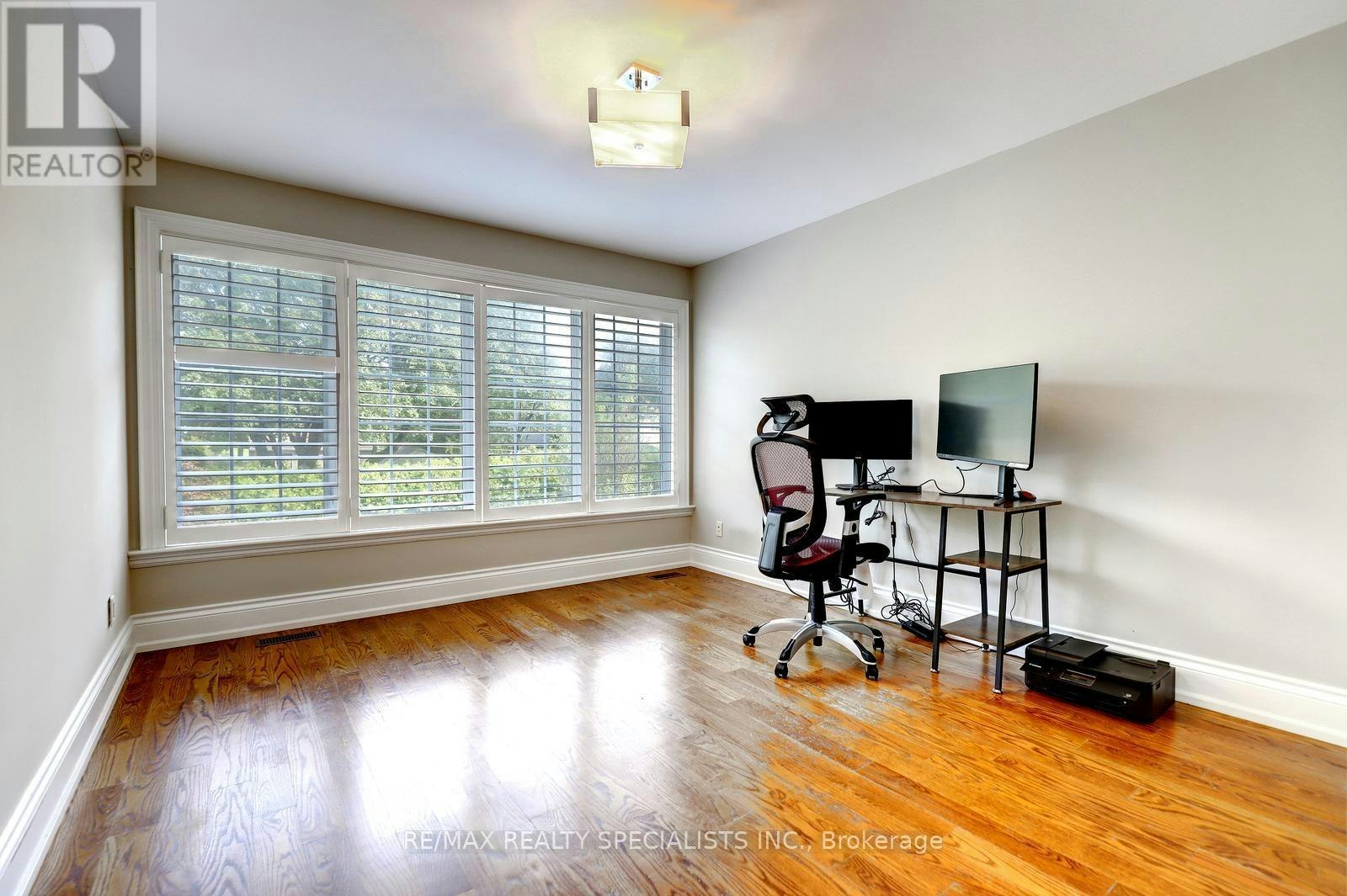 7 Fairlin Drive, Toronto, ON, M9B 4J1 - 33