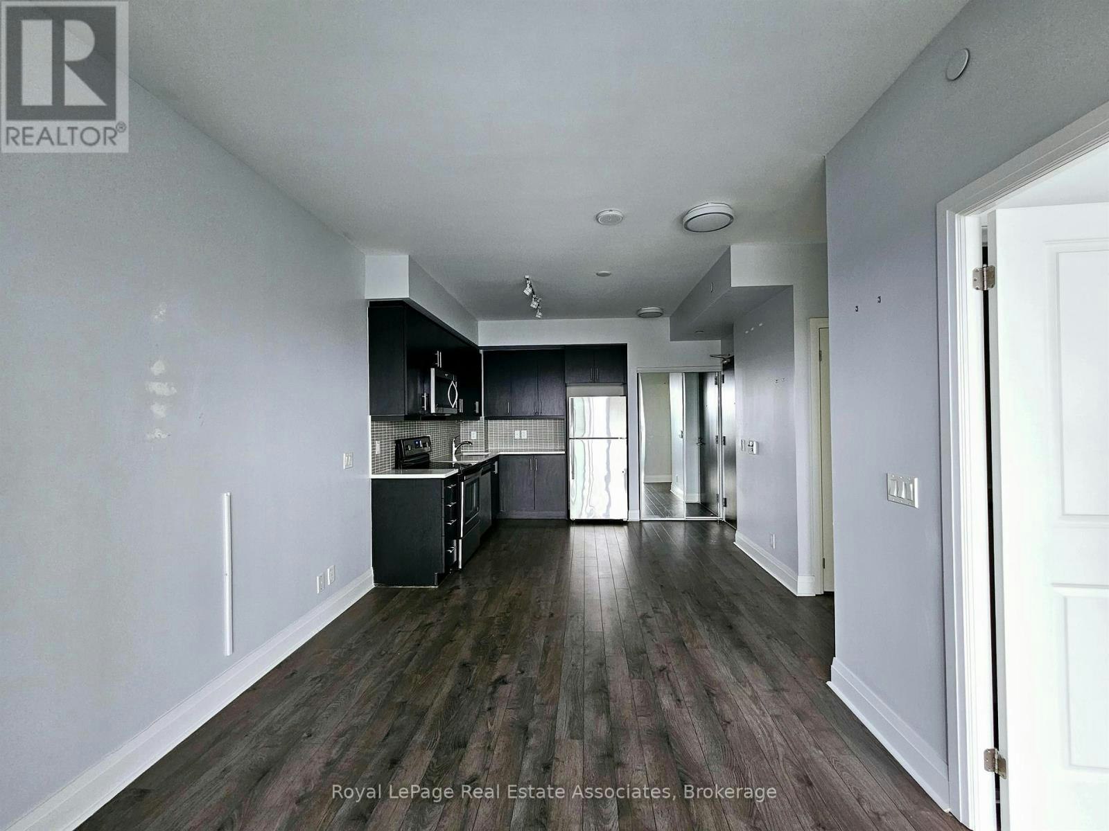1810-15 Zorra Street, Toronto, ON, M8Z 0C1 - 5