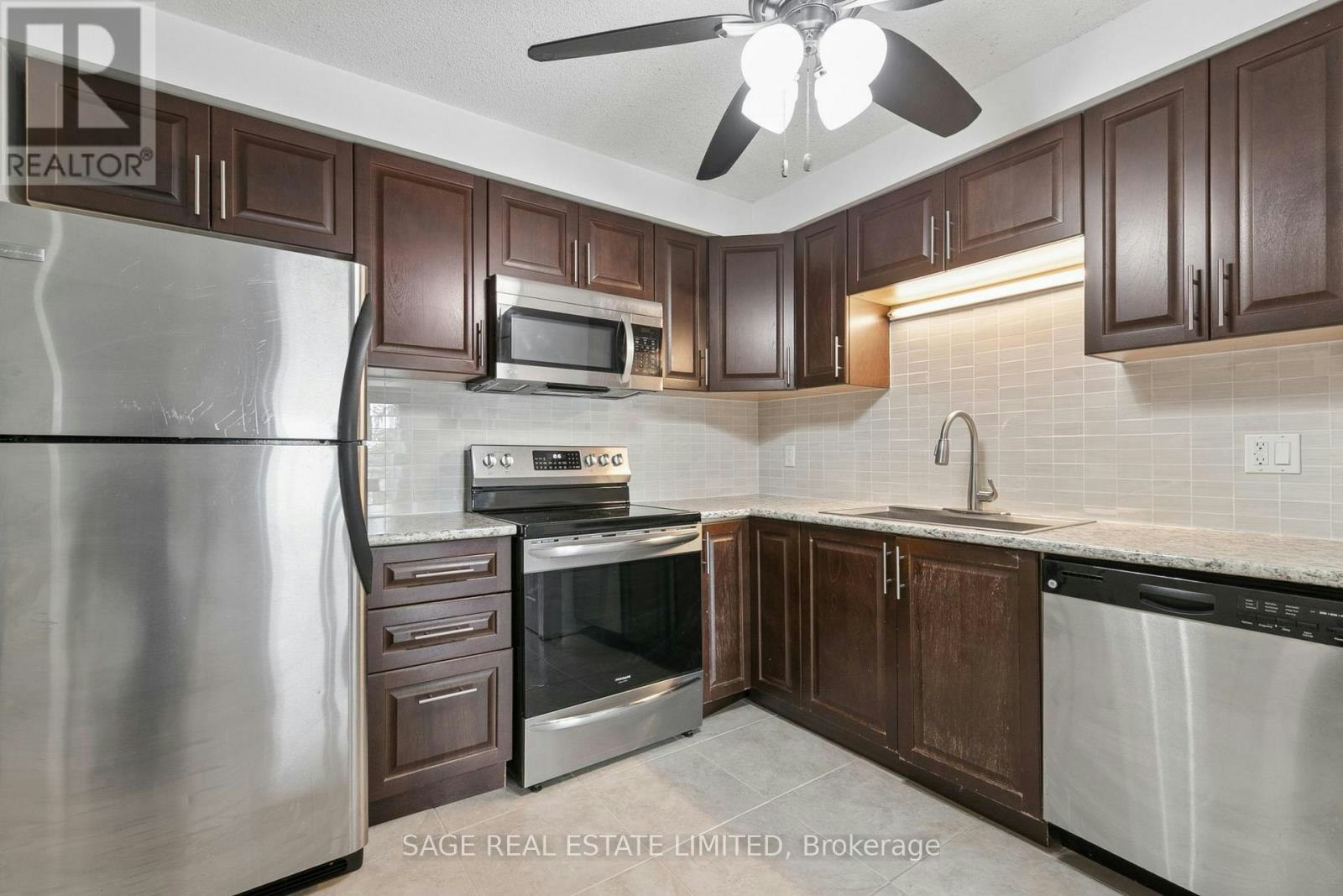 10-327 Northlake Drive, Waterloo, ON, N2V 1Z1 - 6