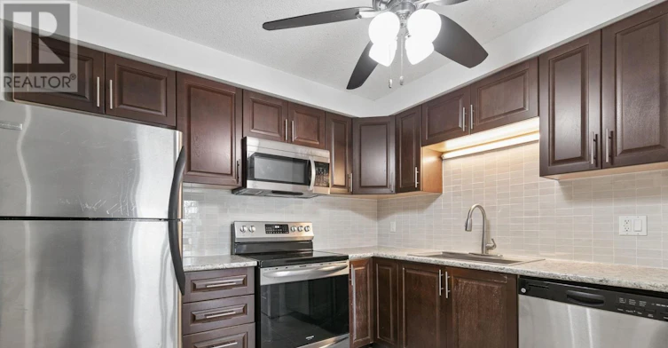 10-327 Northlake Drive, Waterloo, ON, N2V 1Z1 - 6
