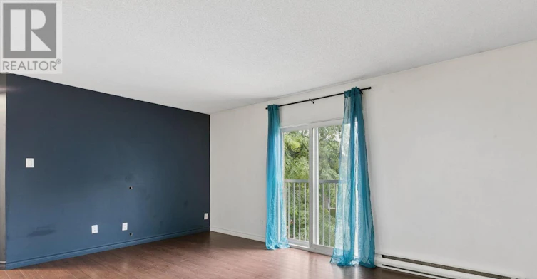 10-327 Northlake Drive, Waterloo, ON, N2V 1Z1 - 9