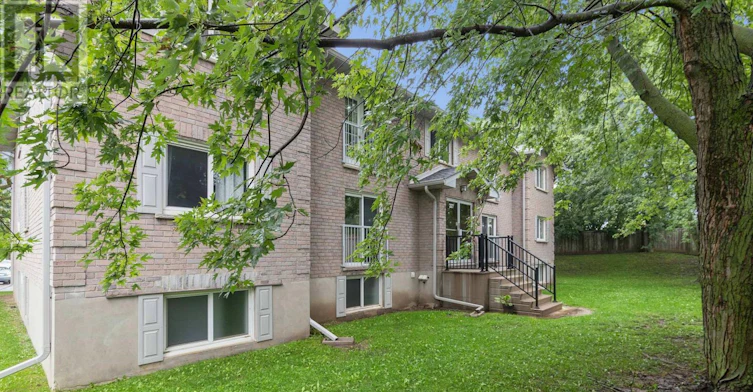 10-327 Northlake Drive, Waterloo, ON, N2V 1Z1 - 3