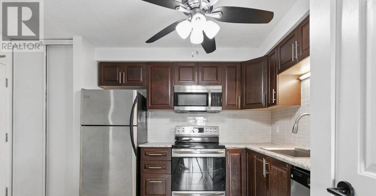 10-327 Northlake Drive, Waterloo, ON, N2V 1Z1 - 7