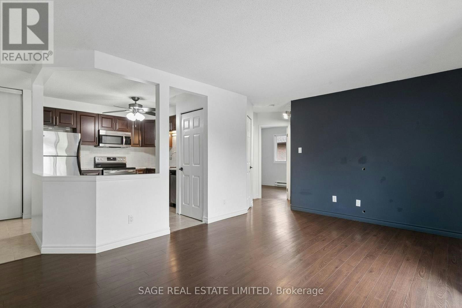 10-327 Northlake Drive, Waterloo, ON, N2V 1Z1