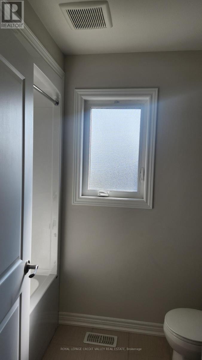 4 Sycamore Street, Welland, ON, L3C 0H8 - 23