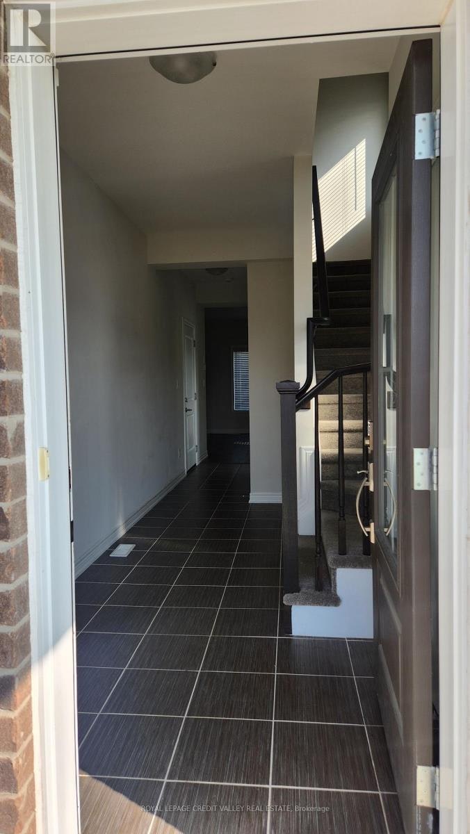 4 Sycamore Street, Welland, ON, L3C 0H8 - 6