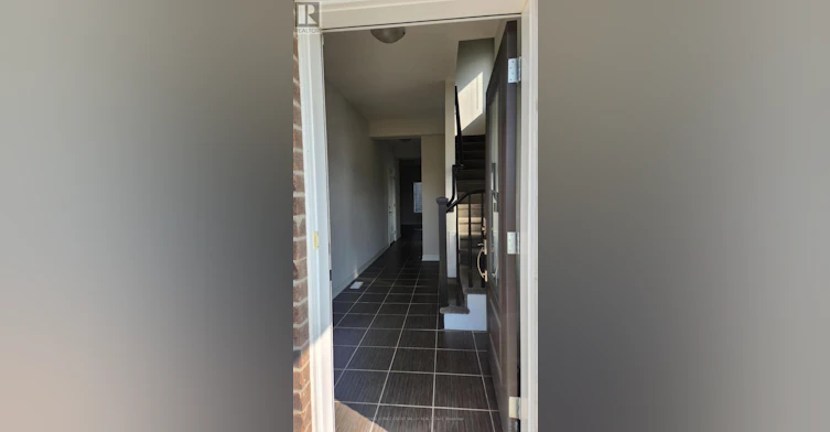 4 Sycamore Street, Welland, ON, L3C 0H8 - 6