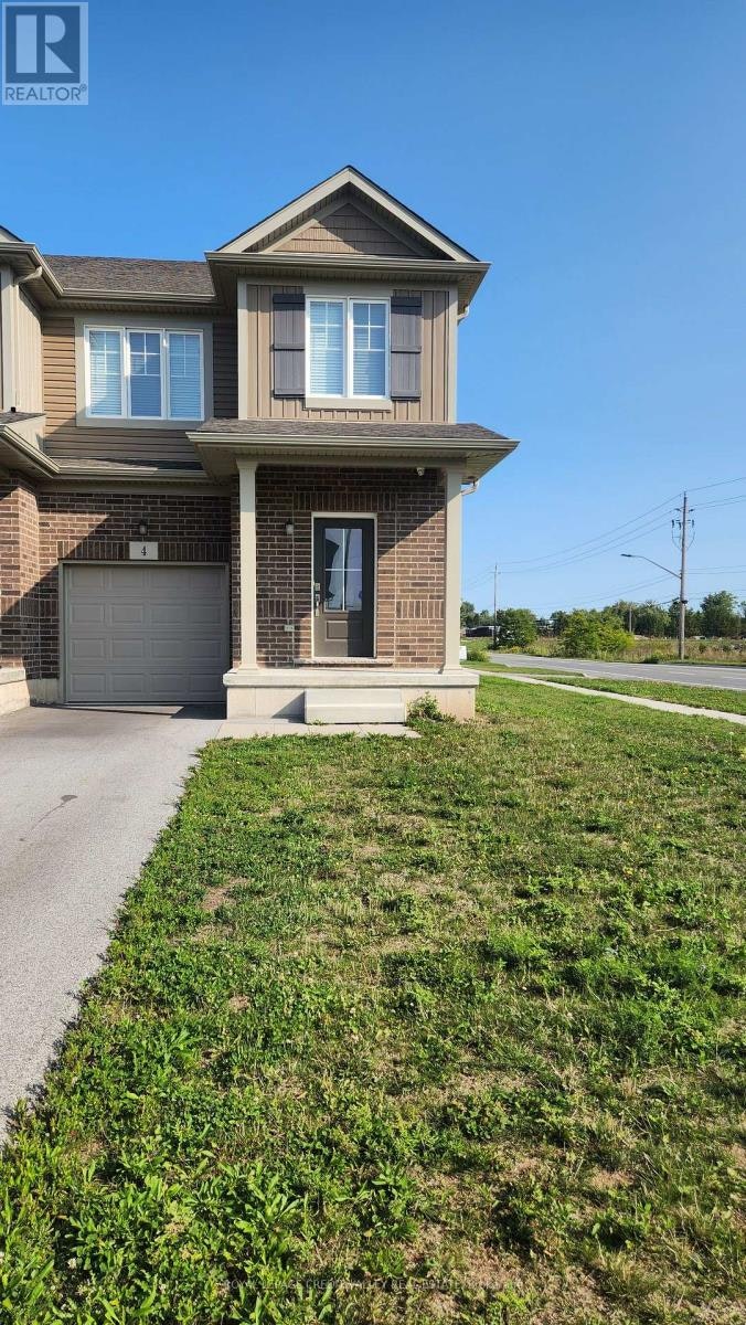 4 Sycamore Street, Welland, ON, L3C 0H8 - 2