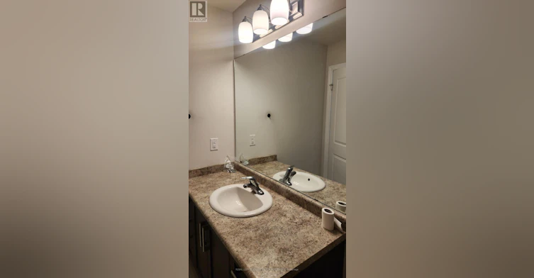 4 Sycamore Street, Welland, ON, L3C 0H8 - 25