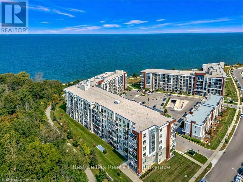 208-125 Shoreview Place, Hamilton, ON, L8E 0K3