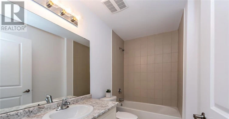 208-125 Shoreview Place, Hamilton, ON, L8E 0K3 - 12