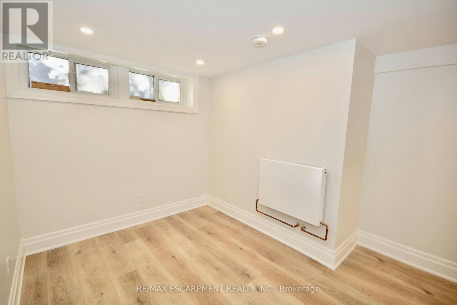 LOWER-17 Inverness Avenue W, Hamilton, ON, L9C 1A1 - 10