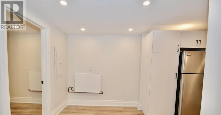 LOWER-17 Inverness Avenue W, Hamilton, ON, L9C 1A1 - 8