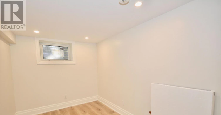 LOWER-17 Inverness Avenue W, Hamilton, ON, L9C 1A1 - 11