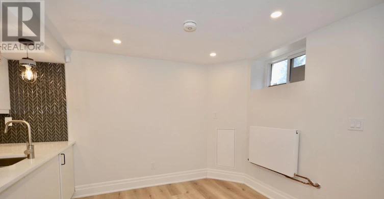 LOWER-17 Inverness Avenue W, Hamilton, ON, L9C 1A1 - 7