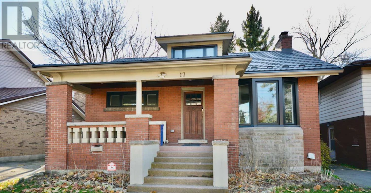 LOWER-17 Inverness Avenue W, Hamilton, ON, L9C 1A1