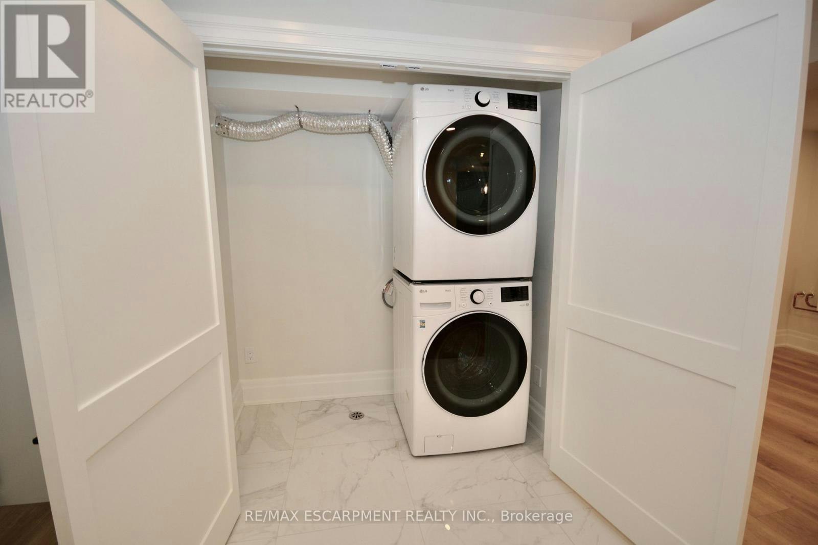 LOWER-17 Inverness Avenue W, Hamilton, ON, L9C 1A1 - 14