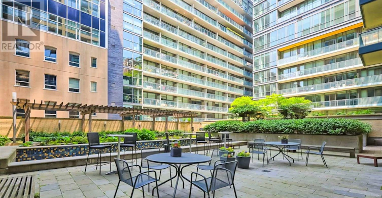 201-438 King Street W, Toronto, ON, M5V 3T9 - 30