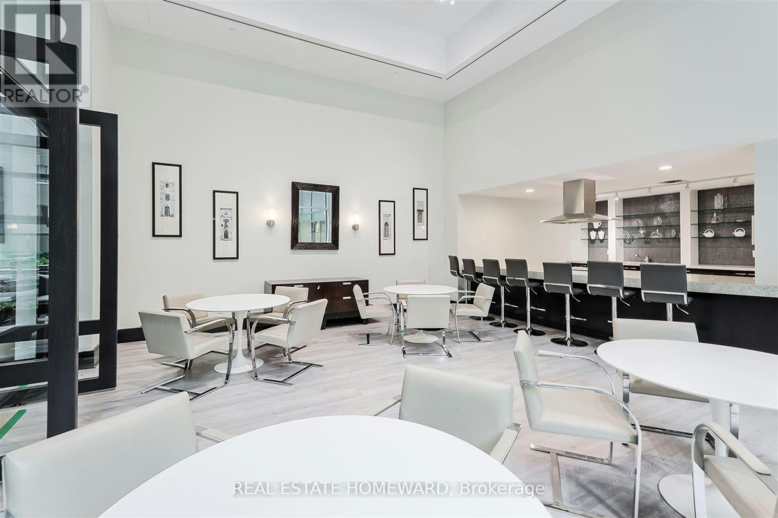 201-438 King Street W, Toronto, ON, M5V 3T9 - 29