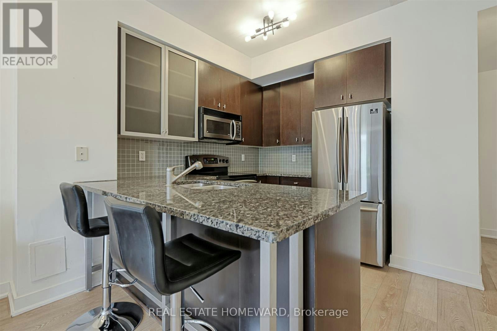 201-438 King Street W, Toronto, ON, M5V 3T9 - 5