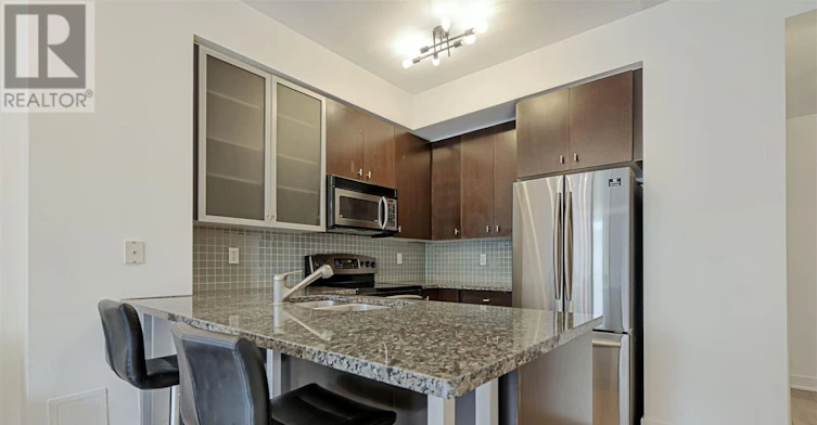 201-438 King Street W, Toronto, ON, M5V 3T9 - 5