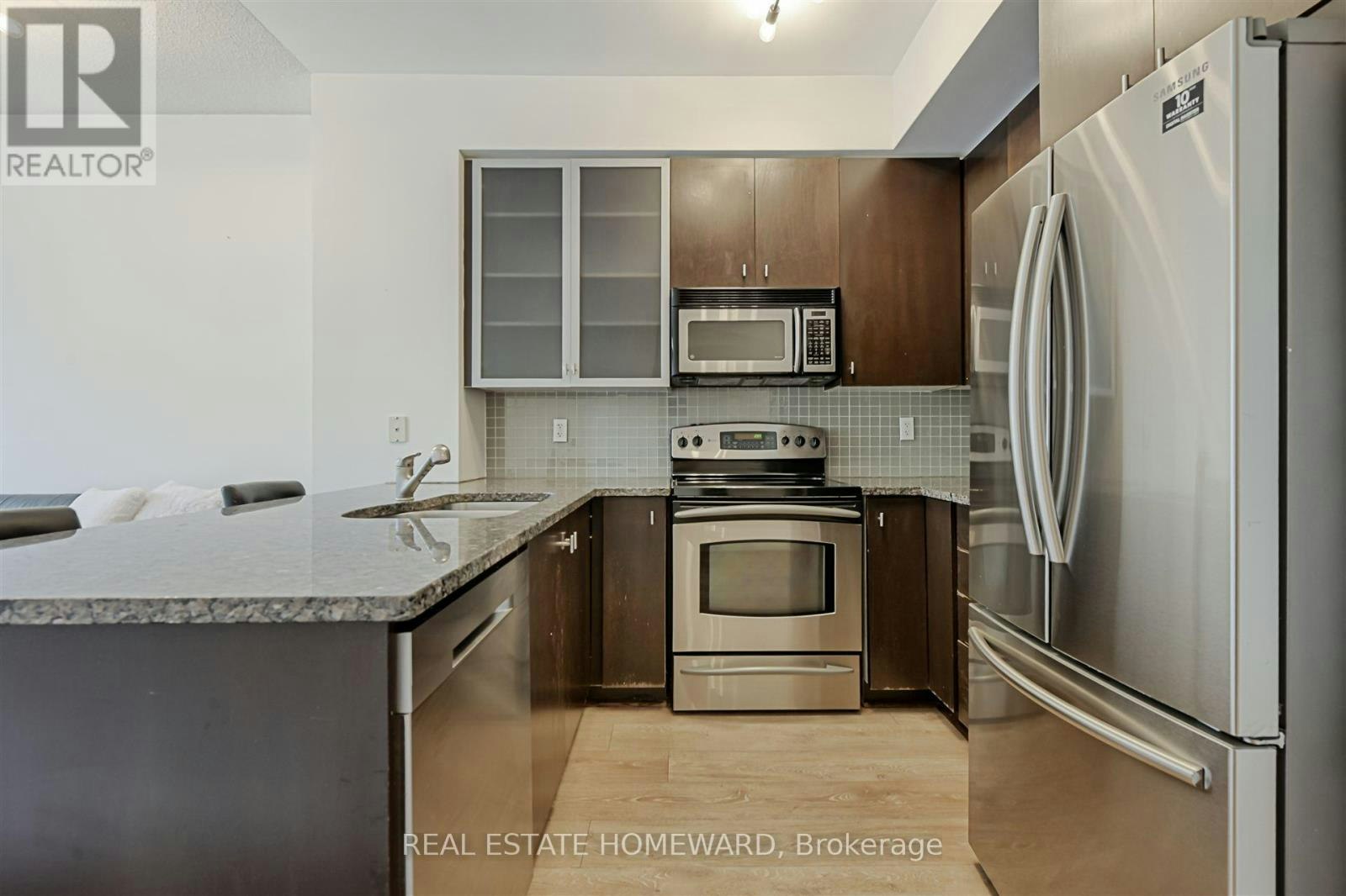 201-438 King Street W, Toronto, ON, M5V 3T9 - 6
