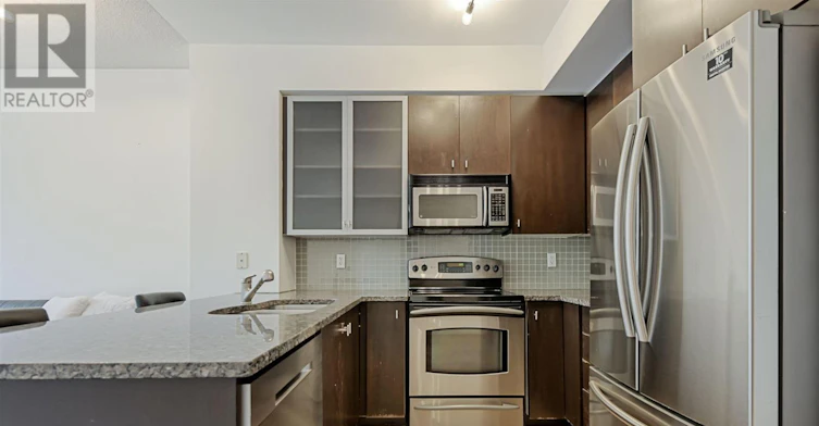 201-438 King Street W, Toronto, ON, M5V 3T9 - 6