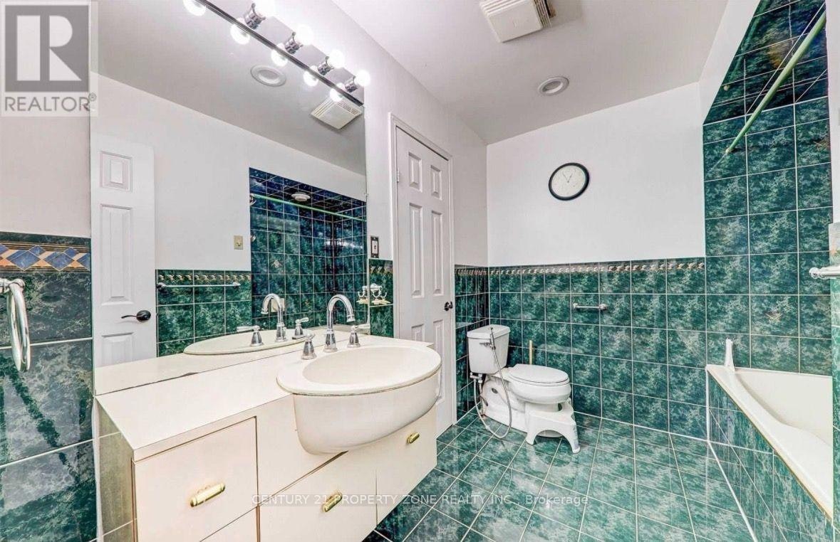 MAIN-346 Montego Road, Mississauga, ON, L5B 1C7 - 18