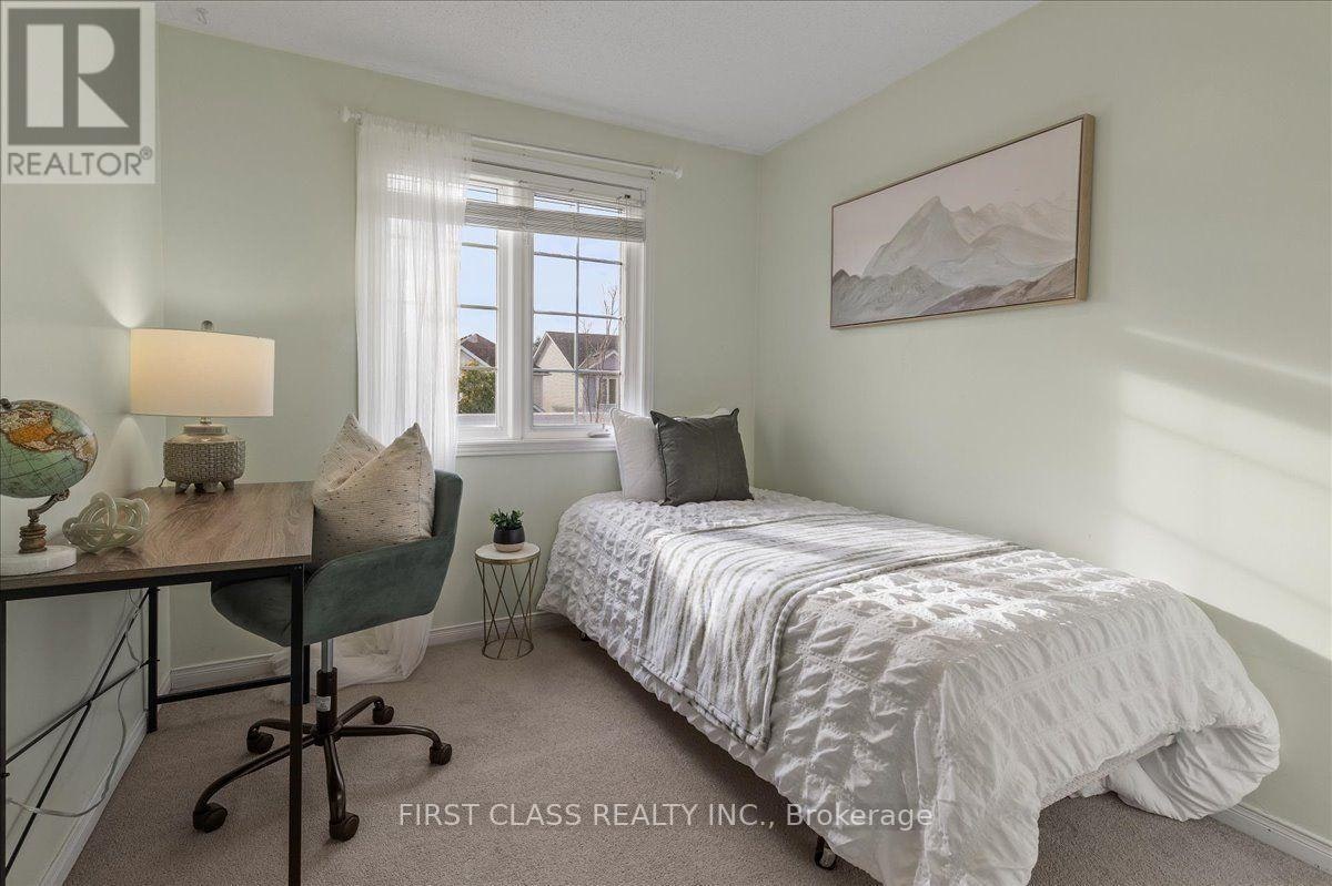 724 Angler Way, Waterloo, ON, N2K 4L6 - 6