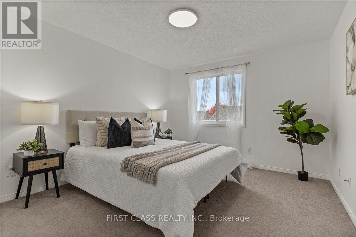 724 Angler Way, Waterloo, ON, N2K 4L6 - 5