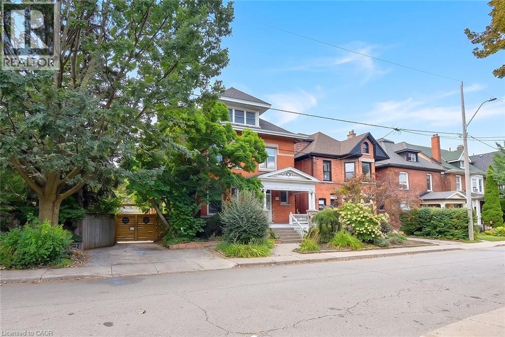 34 Holton Avenue S, Hamilton, ON, L8M 2L2