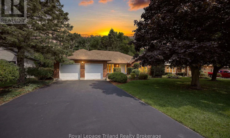 39 Clear Valley Drive